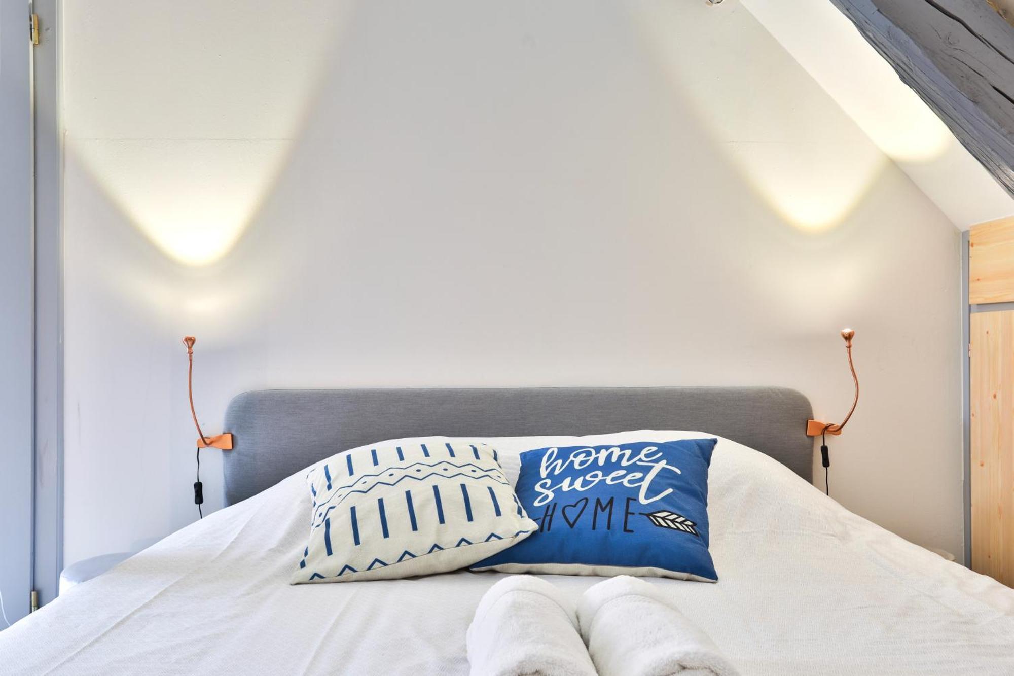 Appartements Duplex 3 Et 4 Personnes - Climatisation - Village Elu Parmi Les "Plus Beaux Villages De France" - Route Des Vins - Centre Alsace Bergheim Buitenkant foto