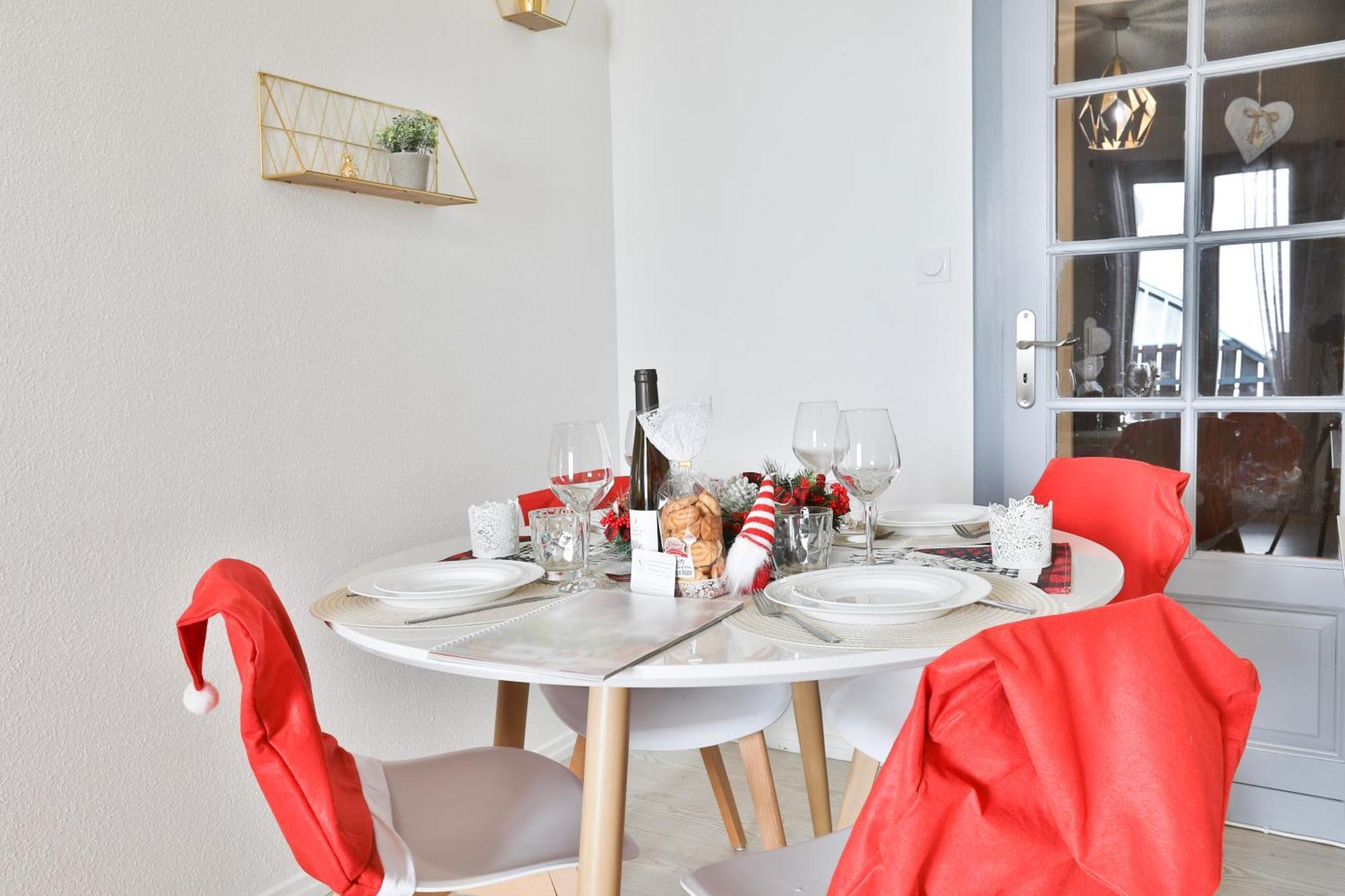 Appartements Duplex 3 Et 4 Personnes - Climatisation - Village Elu Parmi Les "Plus Beaux Villages De France" - Route Des Vins - Centre Alsace Bergheim Buitenkant foto