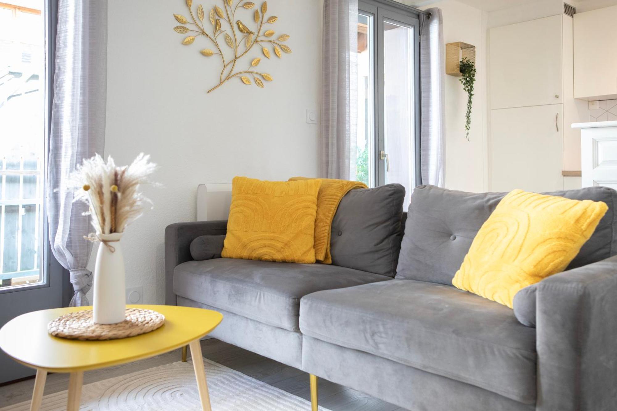 Appartements Duplex 3 Et 4 Personnes - Climatisation - Village Elu Parmi Les "Plus Beaux Villages De France" - Route Des Vins - Centre Alsace Bergheim Buitenkant foto